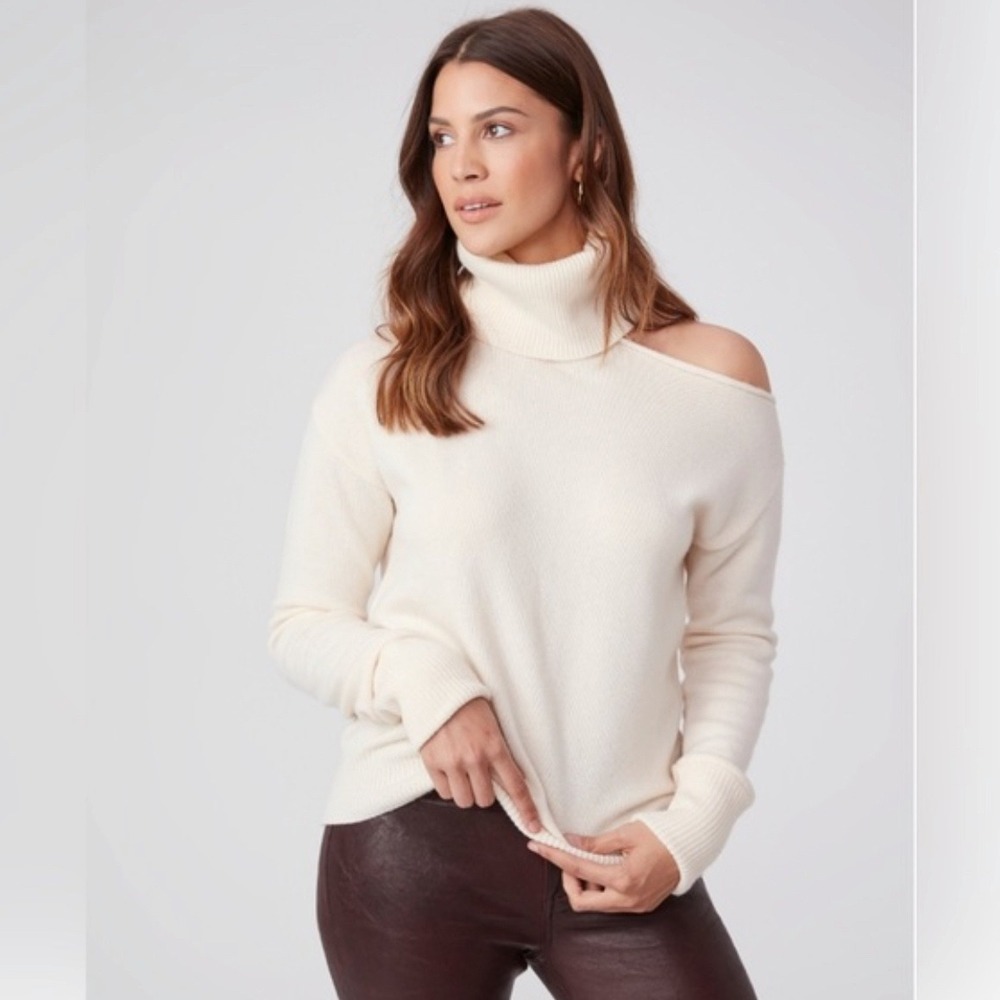 PAIGE Raundi Cream Wool Blend Cut Out Turtle‎ Neck Sweater Size Medium